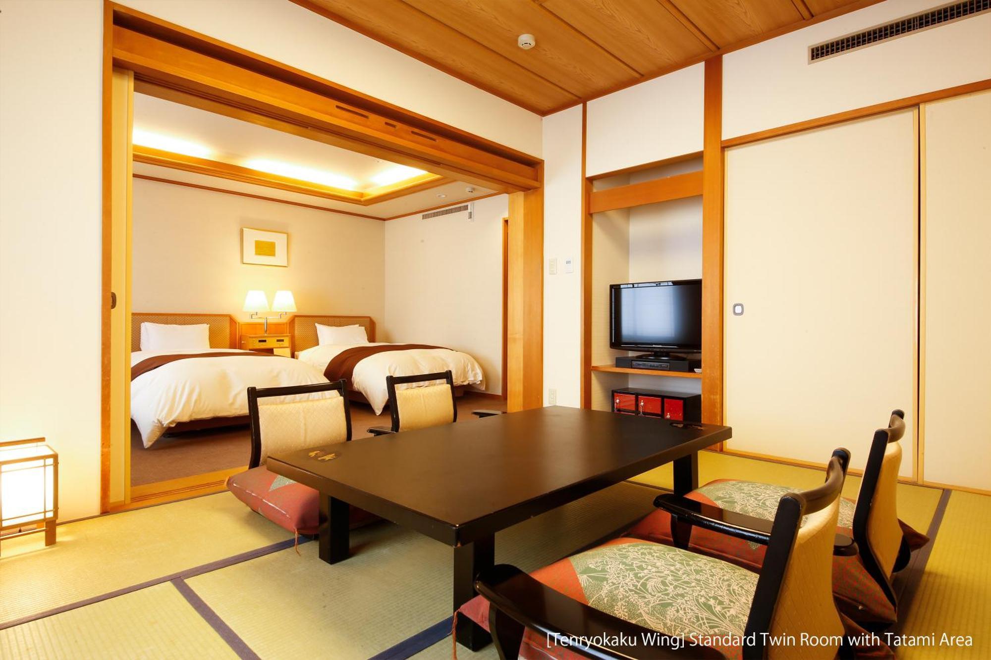 Hida Takayama Onsen Takayama Green Hotel Keio Group Hotels Экстерьер фото A Japanese style room with tatami